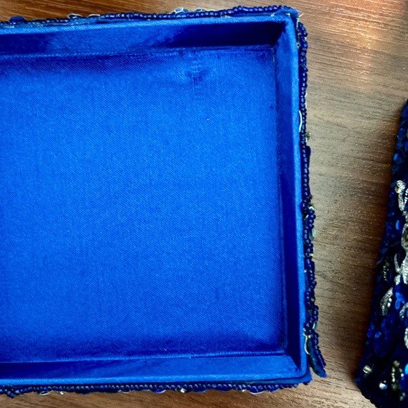 Sequin Sparkly Blue Box - Picture 5 of 6